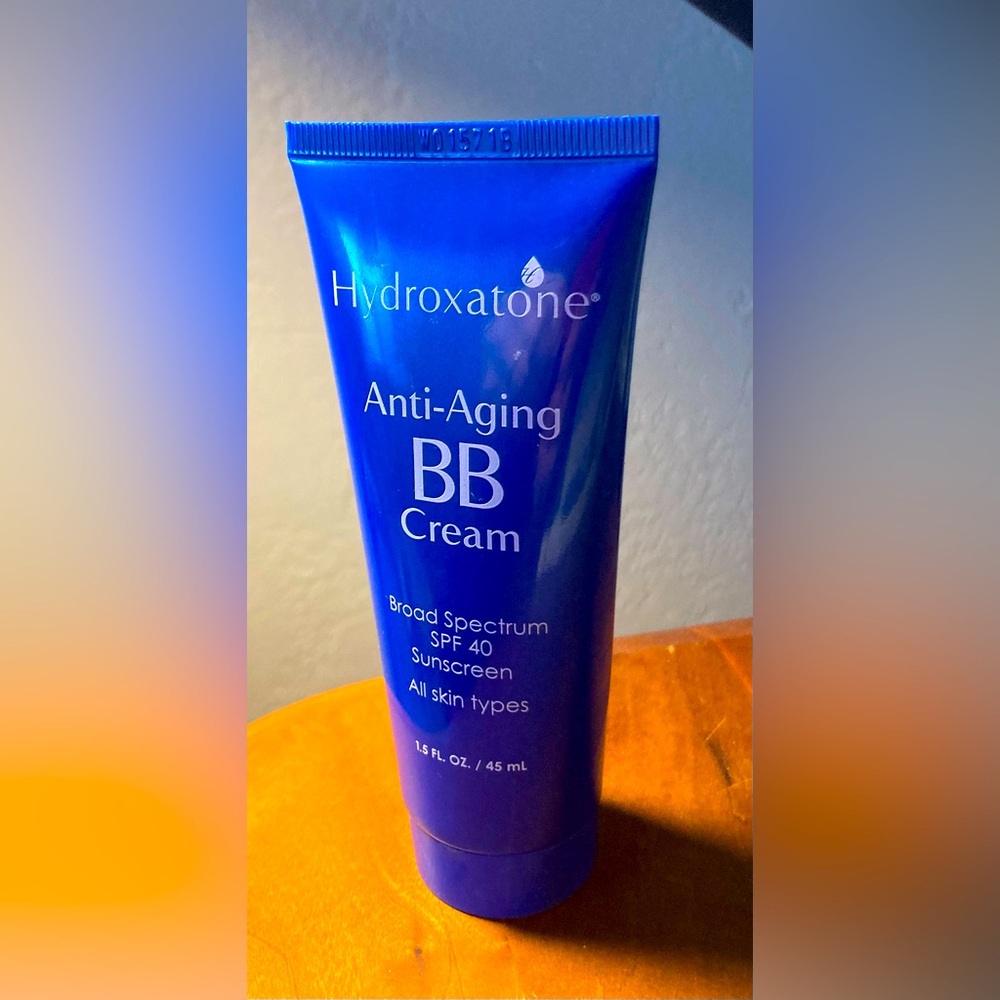 New sealed tube Hydroxatone BB cream spf 40 universal tint